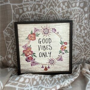 Floral 'Good Vibes Only' Wall Art